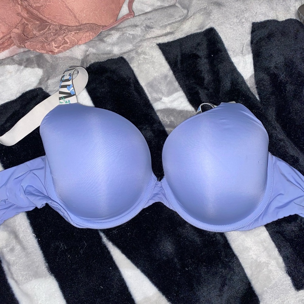 Vs bra